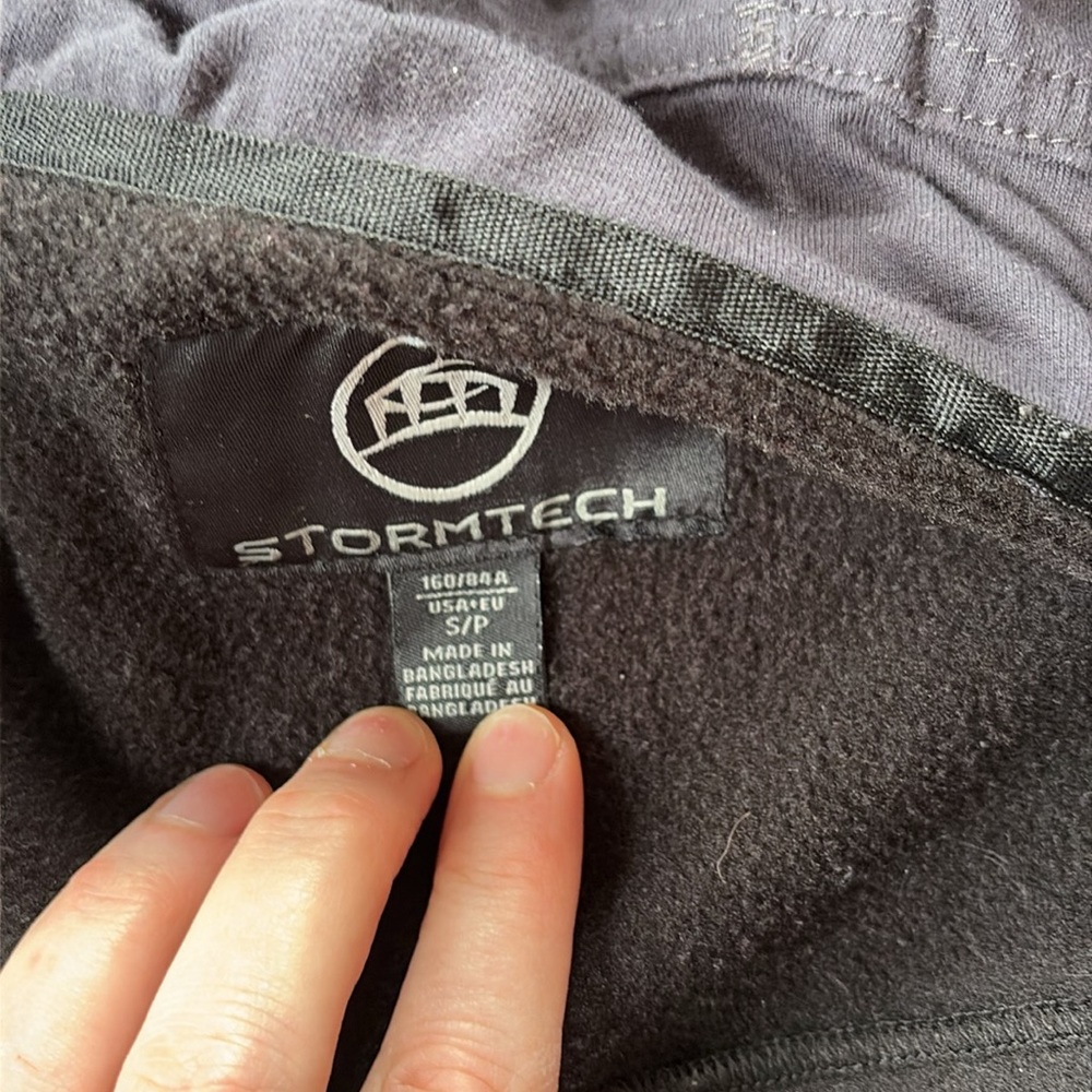 Stormtech Jacket - image 7